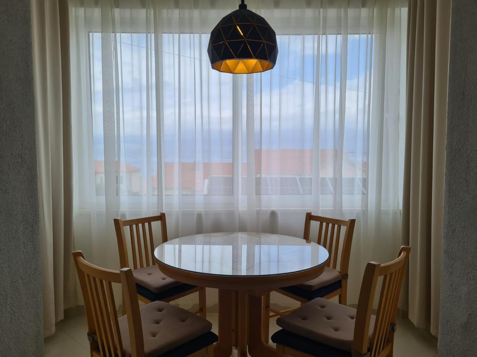 Apartments Jelena Supetar - Four Apartments - A Small House With A Private Yard - Two-Room Apartment With A Sea View - Studio Apartment - Two-Room Apartment With Garden View- Free Parking Экстерьер фото