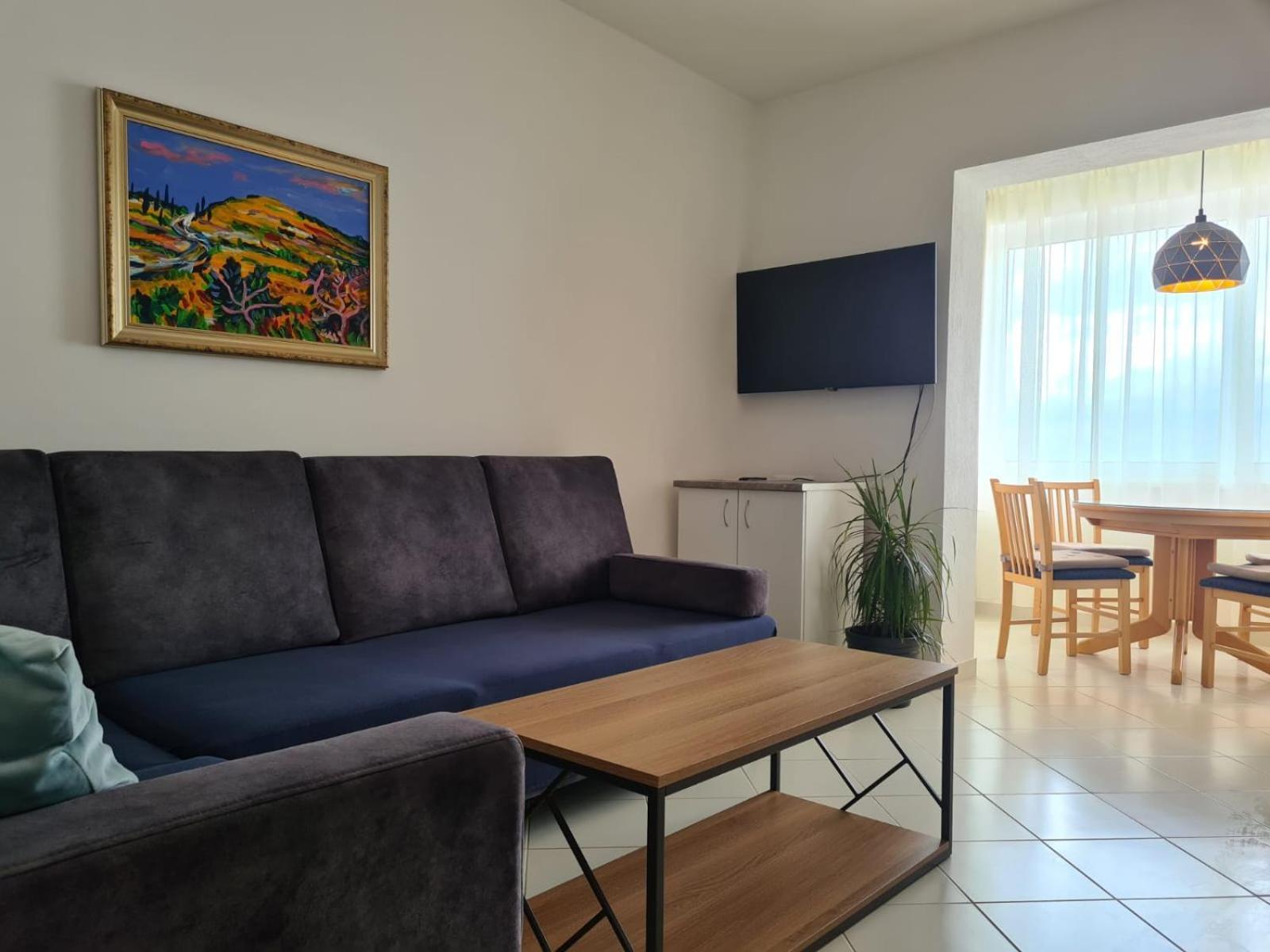 Apartments Jelena Supetar - Four Apartments - A Small House With A Private Yard - Two-Room Apartment With A Sea View - Studio Apartment - Two-Room Apartment With Garden View- Free Parking Экстерьер фото