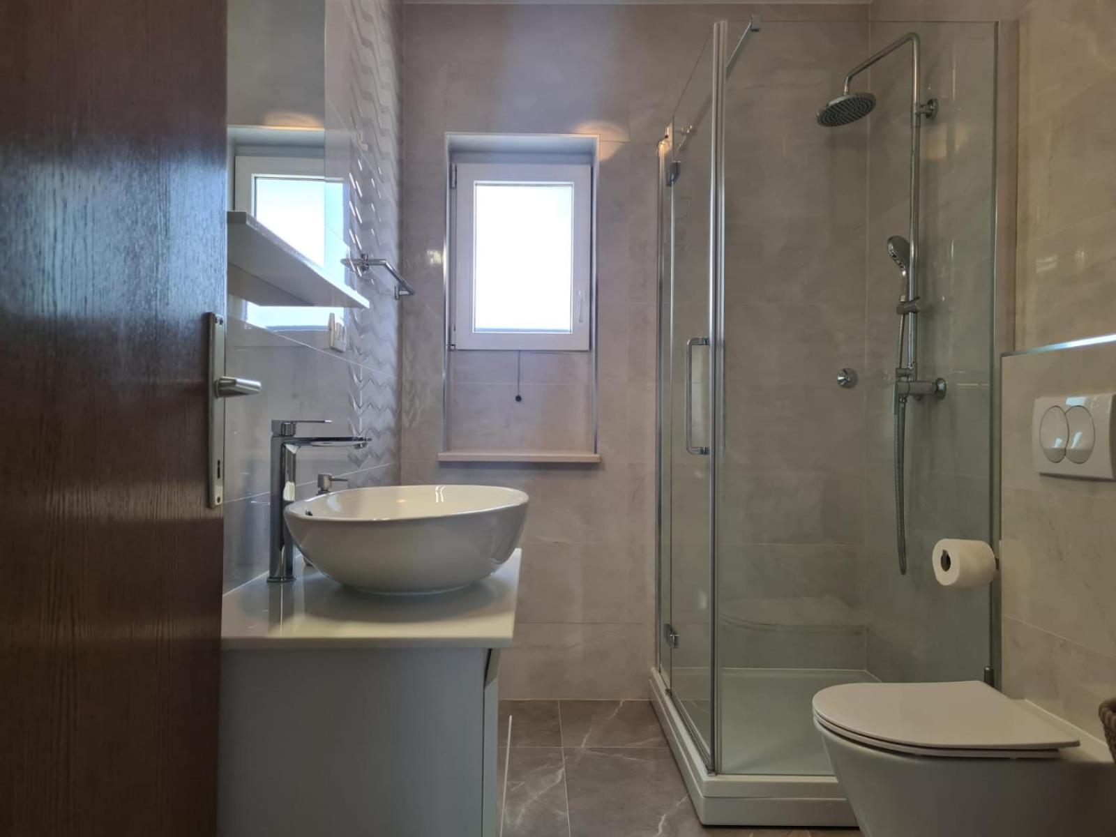 Apartments Jelena Supetar - Four Apartments - A Small House With A Private Yard - Two-Room Apartment With A Sea View - Studio Apartment - Two-Room Apartment With Garden View- Free Parking Экстерьер фото